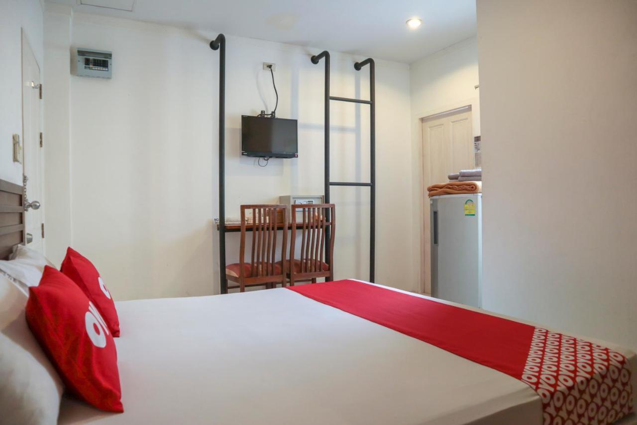 Oyo 1032 Beds Patong Hotel Phuket Exterior foto